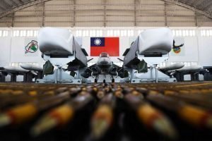 Asya'da füze gerginliği