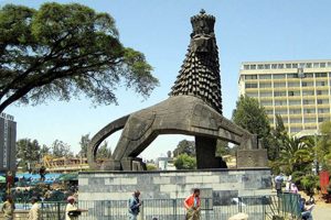 Yıl 2022,onlar 2015'e girdi