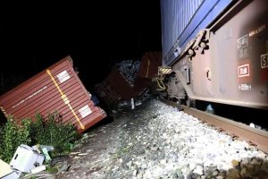 Tren kazası: 3 ölü, 11 yaralı