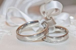 sağlam evlilikler kurma konusunda sıkıntılar yaşanıyor